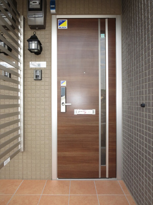 【玄関】 | Ｄ－ｒｏｏｍハピネス B棟 | 【Ｄ－ｒｏｏｍハピネス B棟】玄関