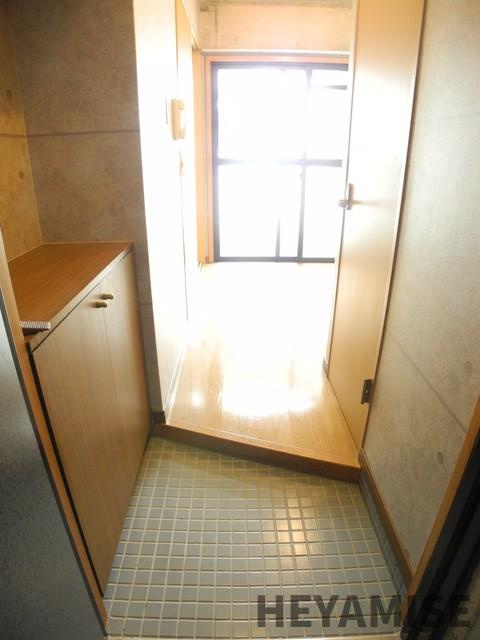 クレインコート東園の玄関|※反転類似間取りの別のお部屋の写真です※現況を優先します