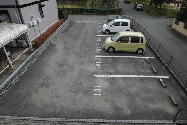 カサグランデⅠの駐車場