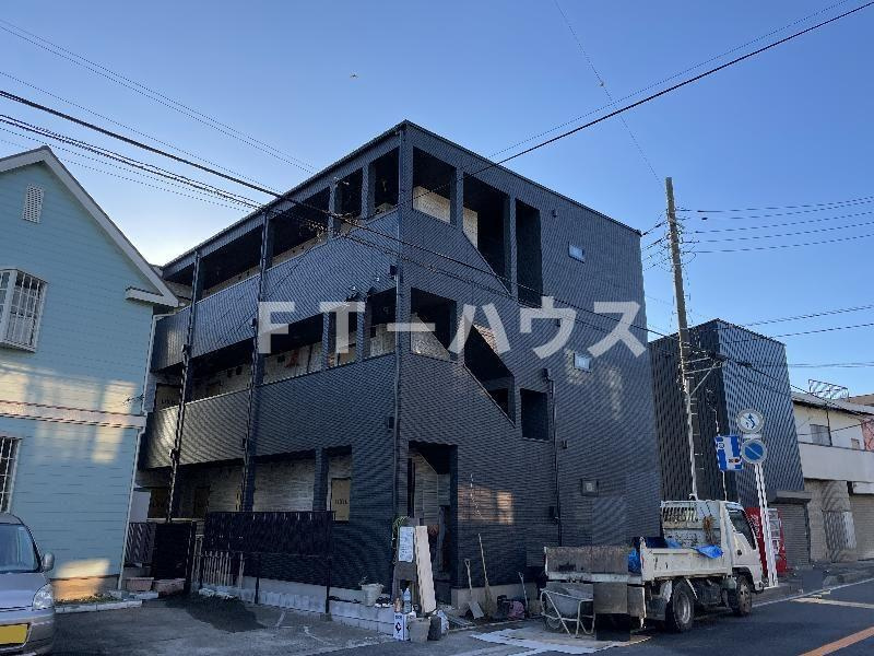 Creed 船橋の外観