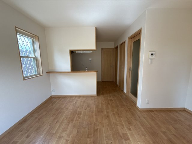 シエナフローラⅡ番館の居間・リビング