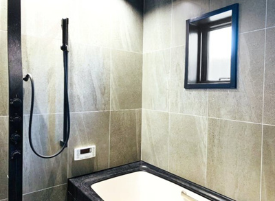 【浴室】 | 伏見区深草下川原町　中古戸建 | 《バスルーム》