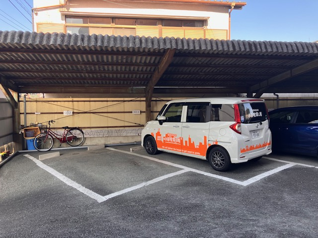 コーポパインの駐車場