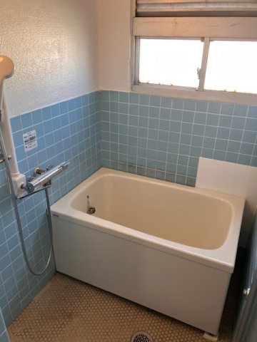 コーポパインの浴室