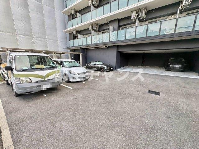 エステムコート名古屋黒川シャルマンの駐車場