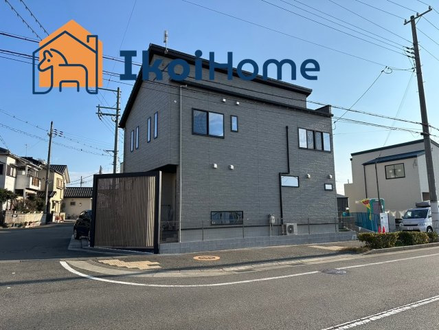 魚住町住吉 築浅戸建のバルコニー|●資料・カタログのご請求無料●現地見学可能●バルコニーは広くバーベキューなども楽しむことができます。居室数も多く生活空間を分けることができます。