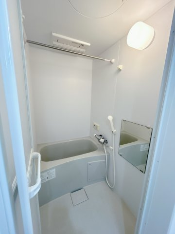 ベルセ常滑の浴室