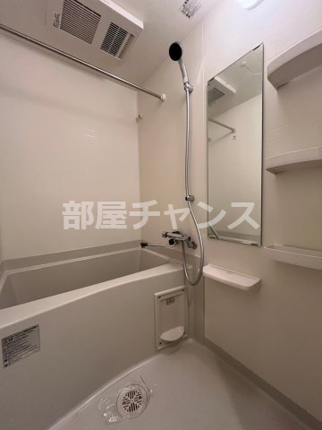 プレサンス丸の内雅殿の浴室