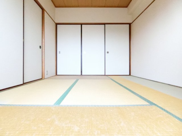 バルカン富田林の和室|同物件別部屋
