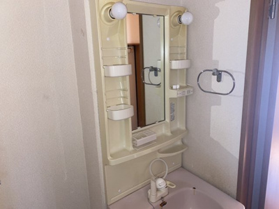 【その他】 | リバーサイドコープA | シャワー付き洗面台