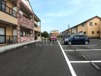 【駐車場】 | 駐車場があるので、車を買う予定の方も安心です