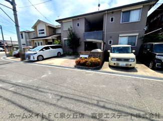 【駐車場】