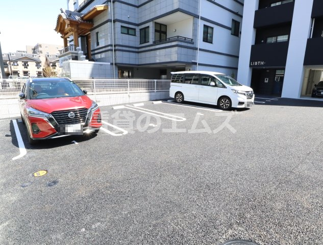 【駐車場】 | ＬＩＢＴＨ博多駅南Ⅳ | ＬＩＢＴＨ博多駅南Ⅳの駐車場