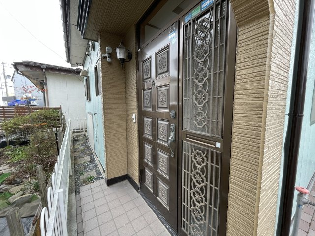 八戸市石堂1丁目の玄関