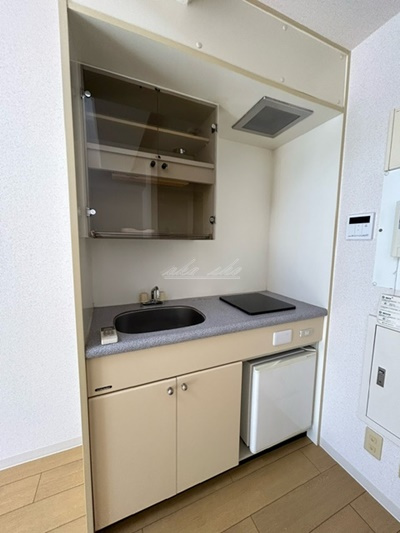 電子レンジ、冷蔵庫など家具家電を賃料内で設置 