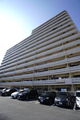 【外観】 | 【上質リフォーム】ペルル中山南参番館 | 現地（2024年2月13日12：00頃）撮影