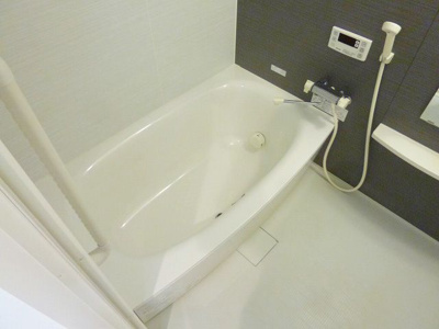 【浴室】 | アーバン博多駅南 | 別号室の写真になります。現況優先。