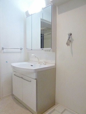 【洗面所】 | アーバン博多駅南 | 別号室の写真になります。現況優先。