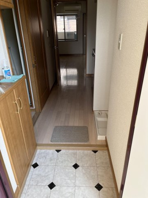 【玄関】 | メゾン・ド・セラヴィ | 別号室の写真になります。現況優先。