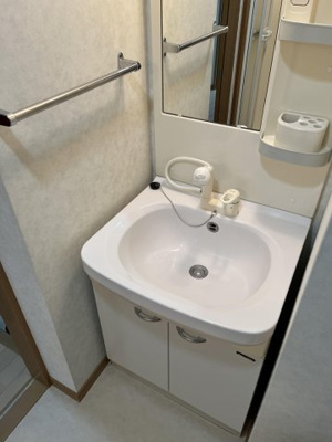 【洗面所】 | メゾン・ド・セラヴィ | 別号室の写真になります。現況優先。