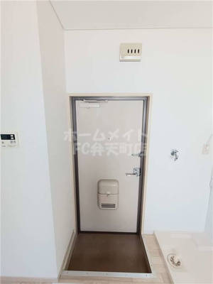 【玄関】 | コーポ岩橋