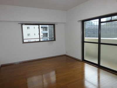 【バルコニー】 | イスタナ藤崎 | 別号室の写真になります。現況優先。
