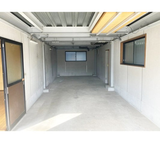 【内装】 | 新吉田町268-2貸倉庫・事務所 | シャッター側