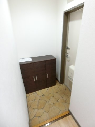 メゾンブライトＥの玄関