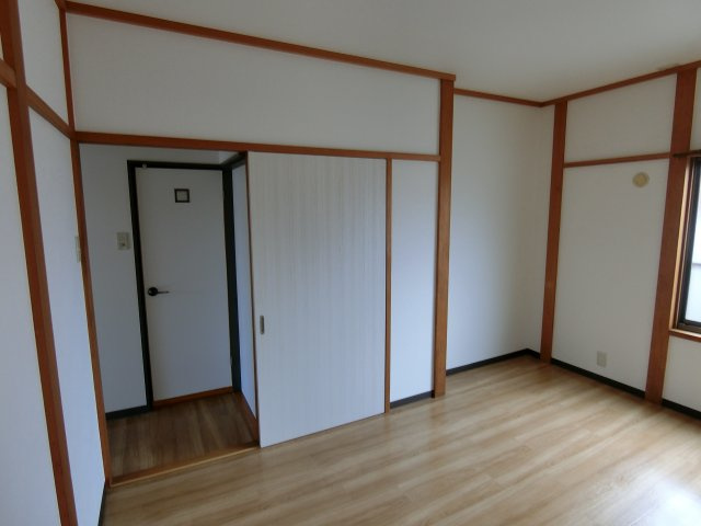 メゾンブライトＥの洋室