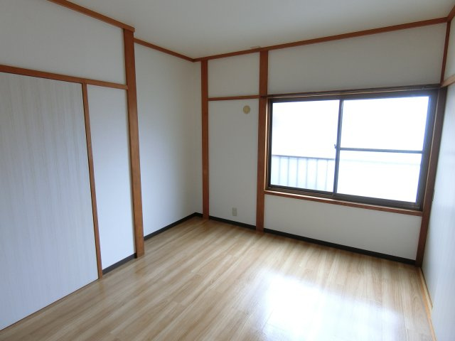 メゾンブライトＥの洋室