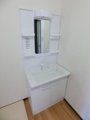 メゾンブライトＥの独立洗面台