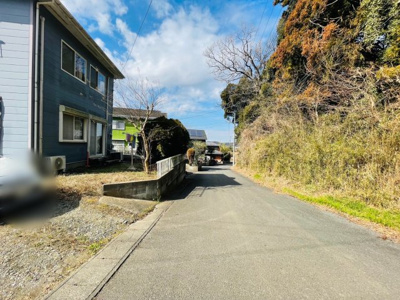 【前面道路含む現地写真】 | 稲敷市寺内　中古戸建