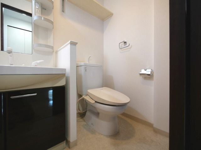 クラウンハイム北心斎橋フラワーコートのトイレ