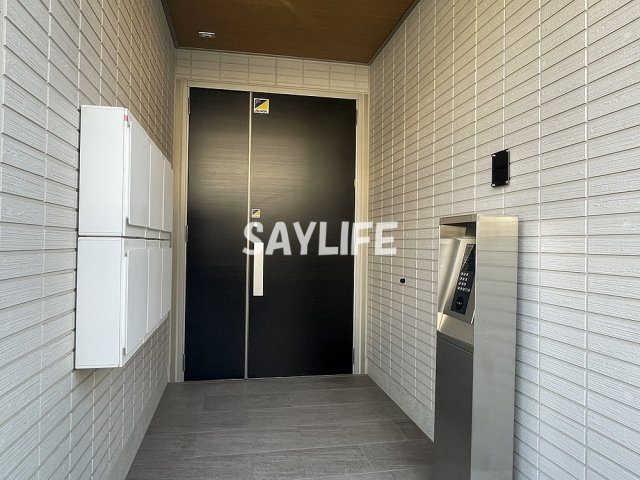 ラフィーネクローバーⅡのエントランス