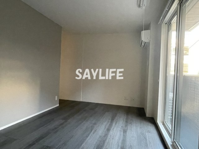 ラフィーネクローバーⅡの居間・リビング