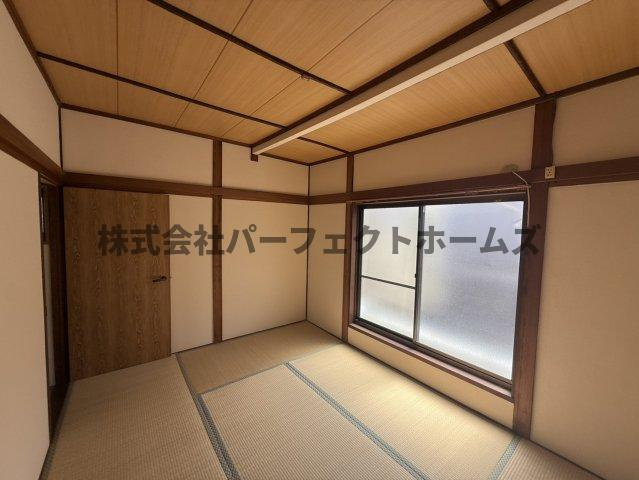 美井元町戸建　賃貸の和室|和室ならではの温かな和の空間で寛ぎの時間を過ごせます