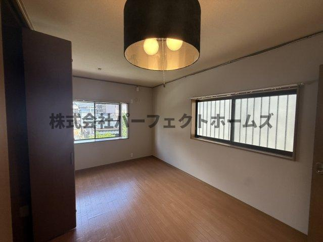 美井元町戸建　賃貸の洋室|きれいな洋室です