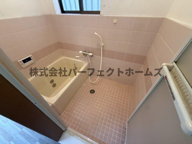 美井元町戸建　賃貸の浴室|ゆったり過ごせるお風呂です