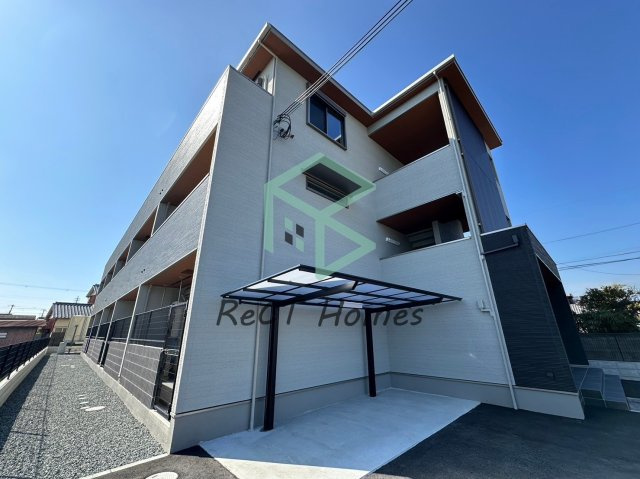 姫路市飾磨区中島２丁目のハイツ