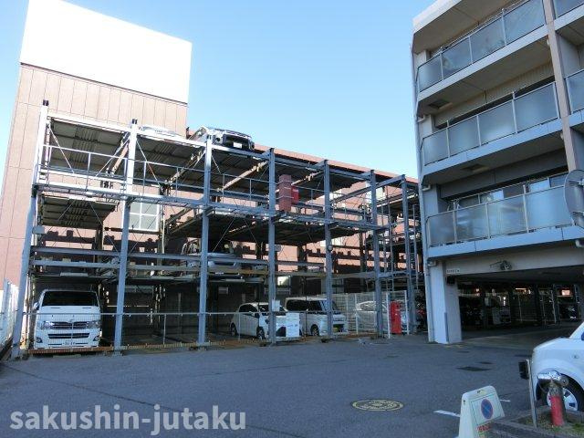 グーディッシュ村上の駐車場|使用料月額2,000円～14,000円