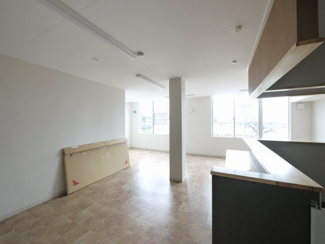 桜井もちの木ビルの内装