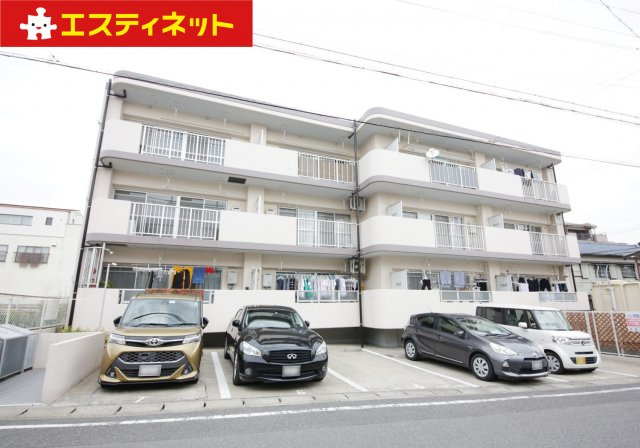 Palace Banの外観