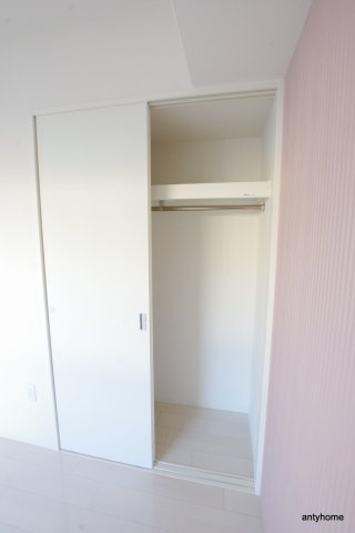 セレニテ新大阪カルム　仲介手数料無料の収納