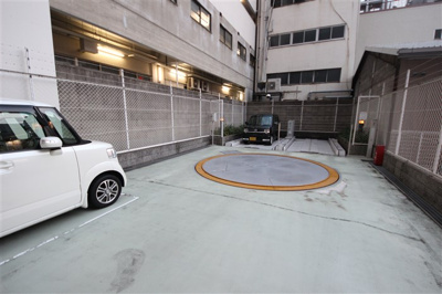 【駐車場】 | エステムコート難波ミューステージ