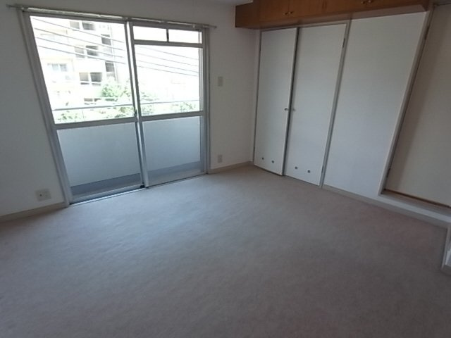 ヒルズ六甲の居間・リビング