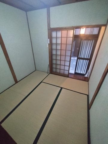 堺市堺区三宝町３丁のアパートの和室