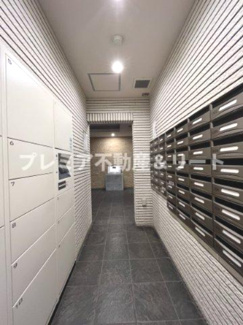 【その他共用部分】 | 集合郵便受けと宅配ロッカーです