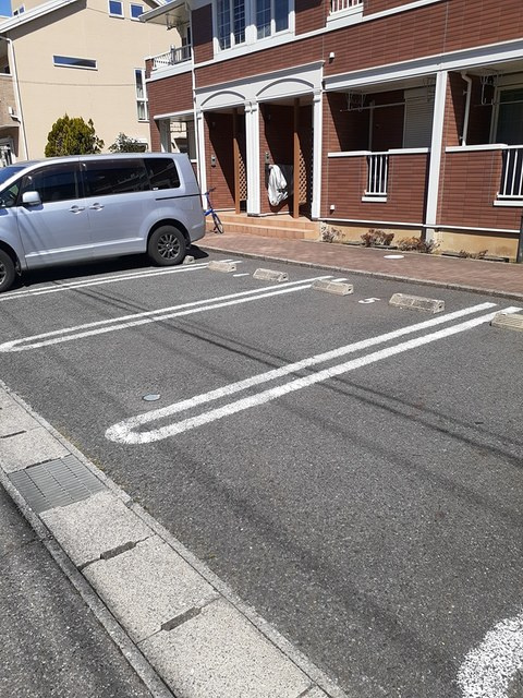 ボナール．Ｋの駐車場|駐車場に車を止められます