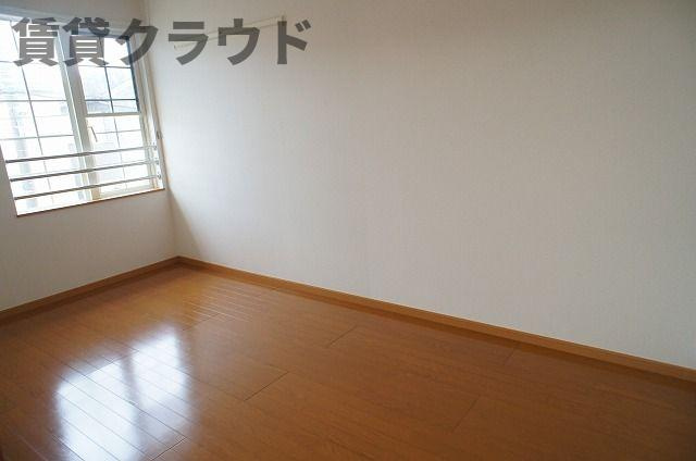 ボナール．Ｋの寝室