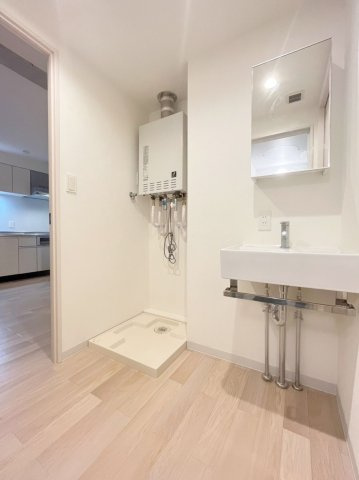 「防音マンション」ラシクラス中板橋の洗面所|スペースが確保できる洗面所です（※別号室の写真です）